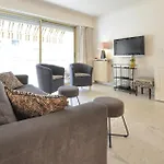 Beautiful Apartment In Cannes With Kitchen