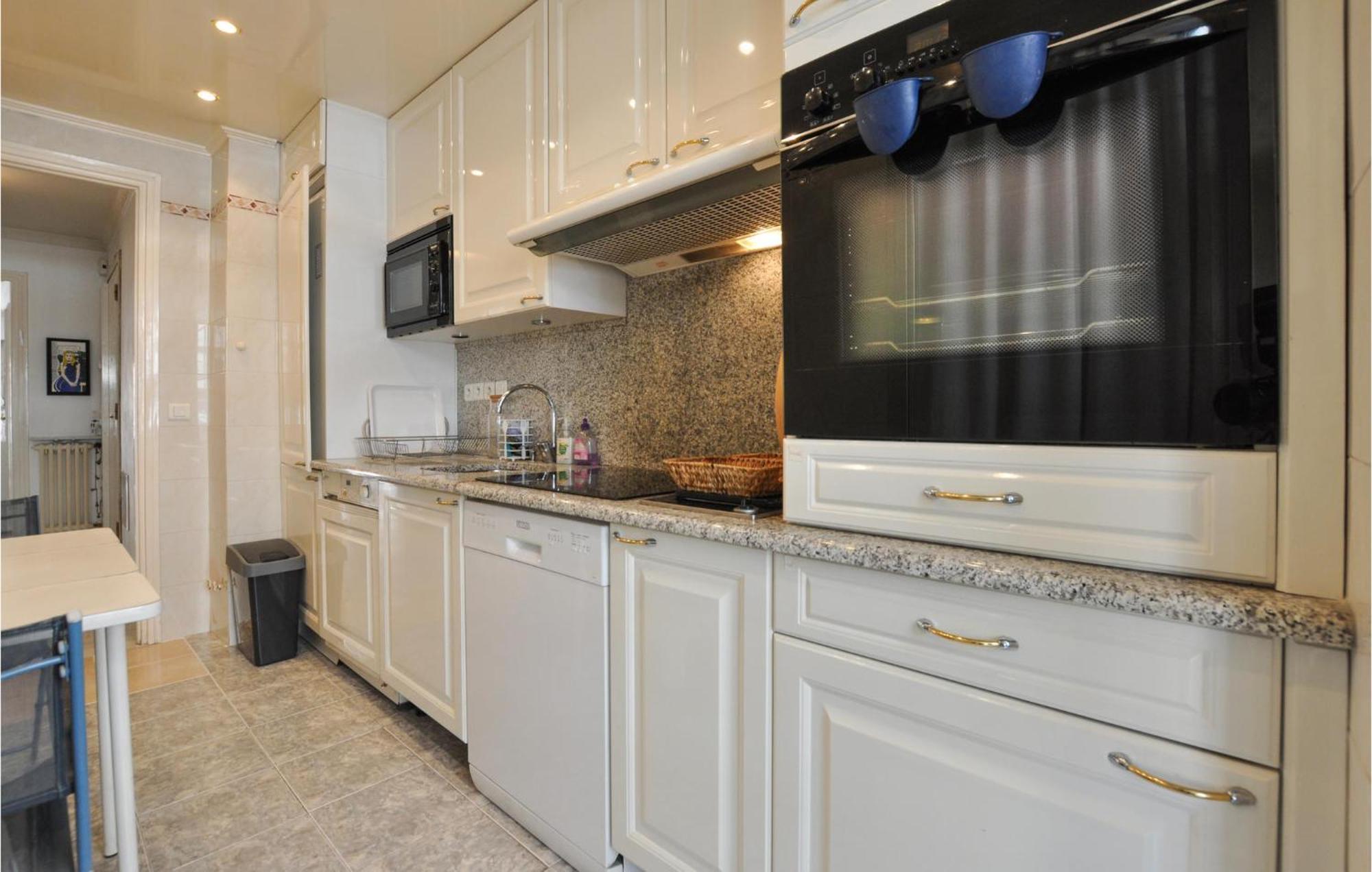 Beautiful In With Kitchen * Cannes
